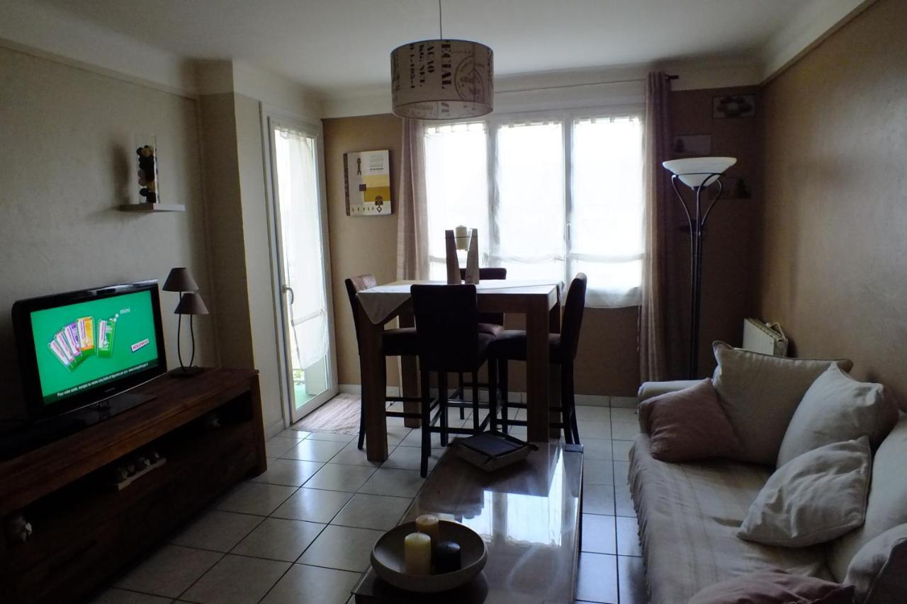 Ferienwohnung F3 Avec Parking Le Dauphin Sète Exterior foto